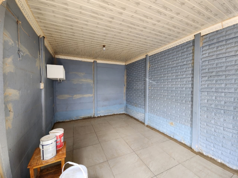 To Let 1 Bedroom Property for Rent in Southernwood Eastern Cape